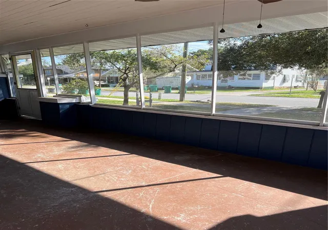 3rd image of 505 Washington Ave, Eustis, FL 32726 | MLS# G5110756