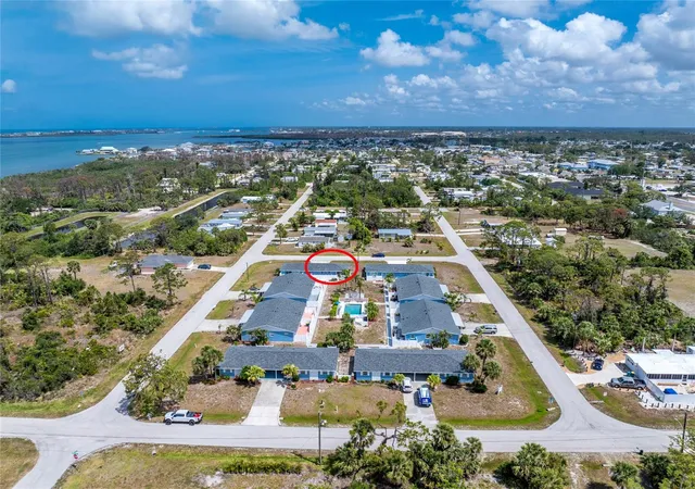 Listing Photo 2 - Condo for sale in building located at 1965 Louisiana Ave, ENGLEWOOD, FL 34224 - Unit #