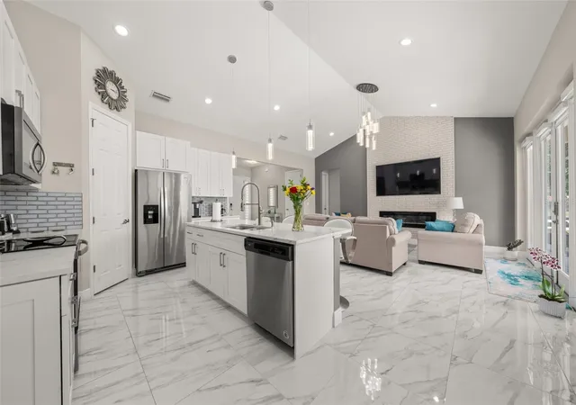 5th image of 2009 Flower Ter, Sebring, FL 33875 | MLS# P4938396