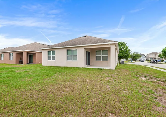 Photo 3 of Single family home for sale at 4140 Sophia Blvd, Winter Haven, FL 33881 | MLS# TB8495461 | Listing updated on 2026-07-31