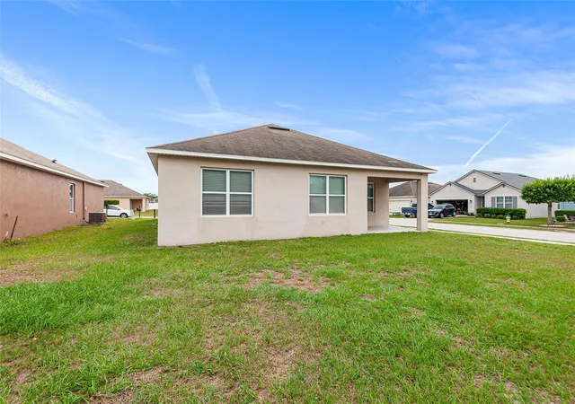 Photo 4 of Single family home for sale at 4140 Sophia Blvd, Winter Haven, FL 33881 | MLS# TB8495461 | Listing updated on 2026-07-31