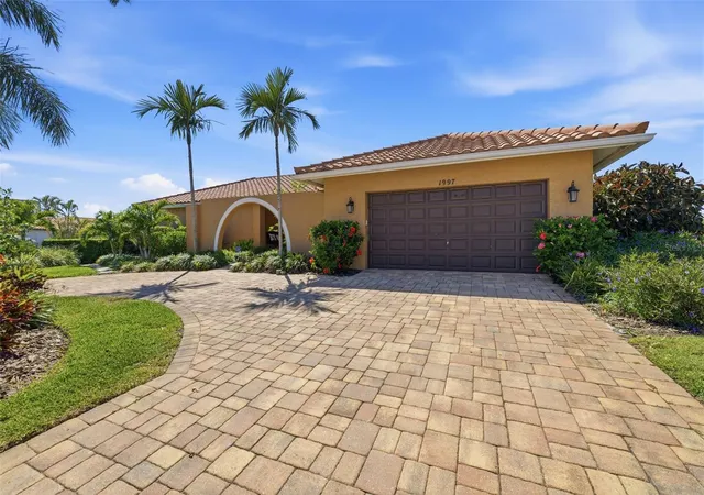 Photo 3 of Single family home for sale at 1997 Hawaii Ave NE, Saint Petersburg, FL 33703 | MLS# TB8495463 | Listing updated on 2026-10-30