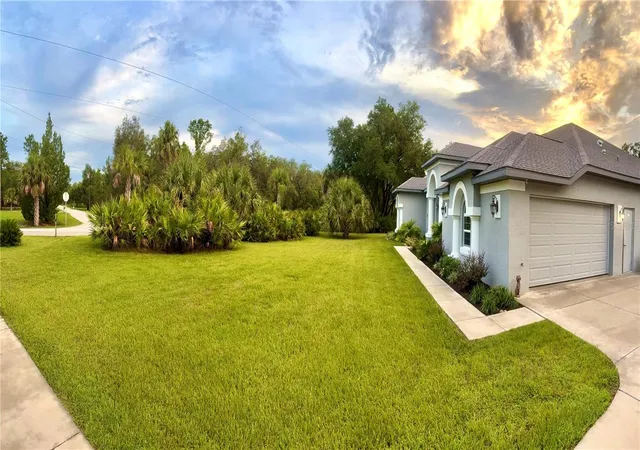 Photo 3 of Single family home for sale at 11667 W Bluebell Dr, Crystal River, FL 34428 | MLS# OM722401 | Listing updated on 2026-10-08
