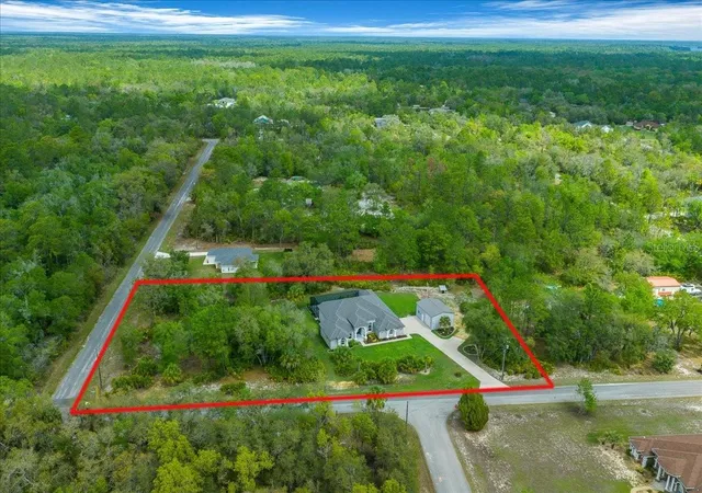 Photo 4 of Single family home for sale at 11667 W Bluebell Dr, Crystal River, FL 34428 | MLS# OM722401 | Listing updated on 2026-10-08