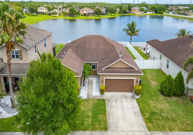 Photo 2 of Single family home for sale at 12845 Sawgrass Pine Cir, Orlando, FL 32824 | MLS# O6397445 | Listing updated on 2026-08-18