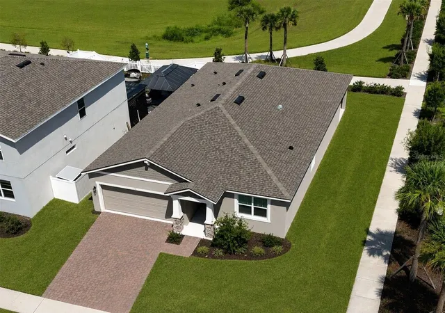 Photo 3 of Single family home for sale at 1141 Lakeshore Breeze Pl, Kissimmee, FL 34747 | MLS# O6397466 | Listing updated on 2026-09-12