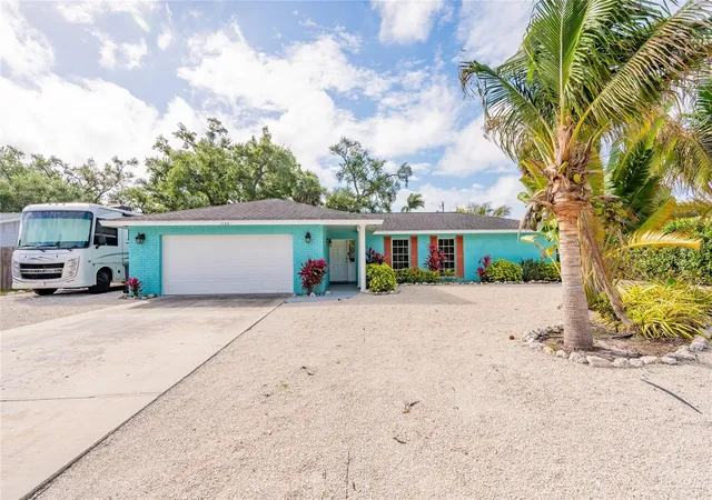 4th image of 1133 Montezuma Dr, Bradenton, FL 34209 | MLS# A4689347