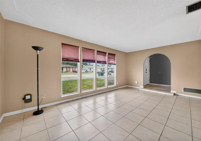 Photo 3 of Single family home for sale at 175 Sheridan Ave, Longwood, FL 32750 | MLS# O6397490 | Listing updated on 2026-10-02