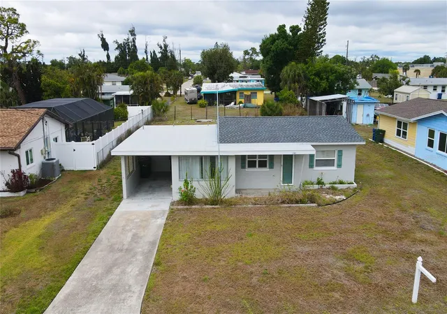 2nd image of 130 Virginia Ct, Englewood, FL 34223 | MLS# TB8495551