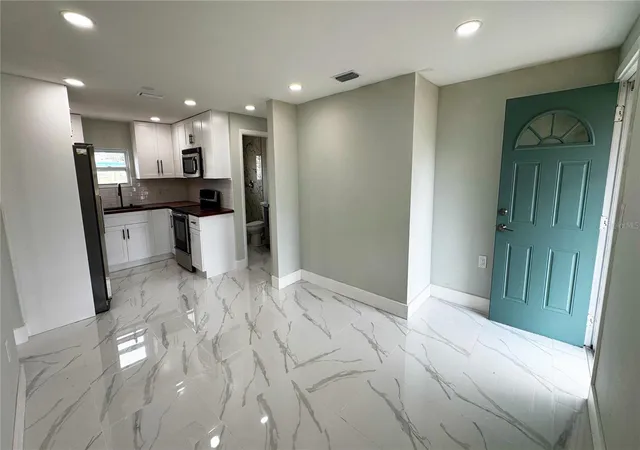 5th image of 130 Virginia Ct, Englewood, FL 34223 | MLS# TB8495551