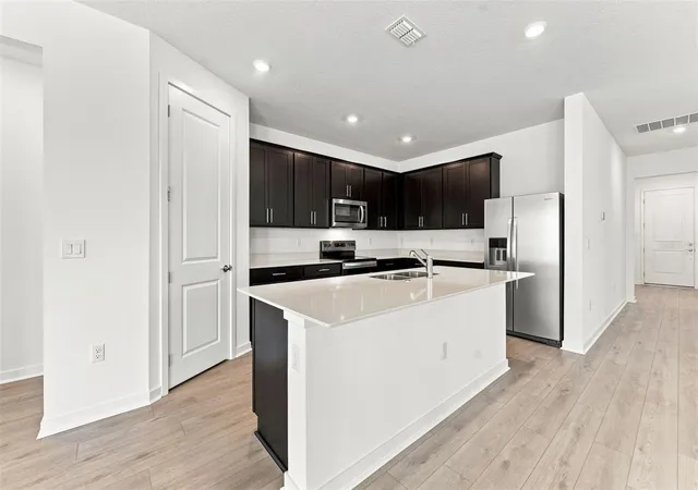 Photo 3 of Single family home for sale at 4400 Sw 82nd Loop, Ocala, FL 34476 | MLS# TB8495572 | Listing updated on 2026-09-20