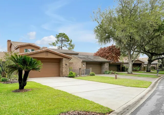Photo 1 of Townhouse for sale at 139 Woden Way, Winter Haven, FL 33884 | MLS# P4938404 | Listing updated on 2026-04-10
