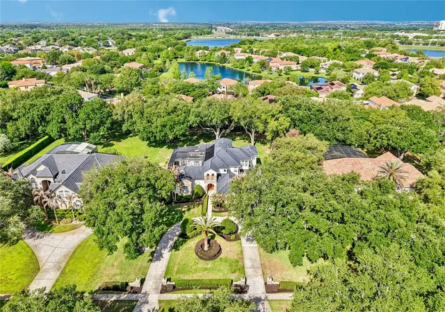 Photo 2 of Single family home for sale at 2068 Roberts Point Dr, Windermere, FL 34786 | MLS# O6397543 | Listing updated on 2026-08-31