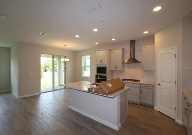 3rd image of 1302 Hyde St, Saint Cloud, FL 34771 | MLS# O6397544
