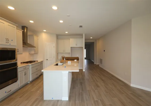 4th image of 1302 Hyde St, Saint Cloud, FL 34771 | MLS# O6397544