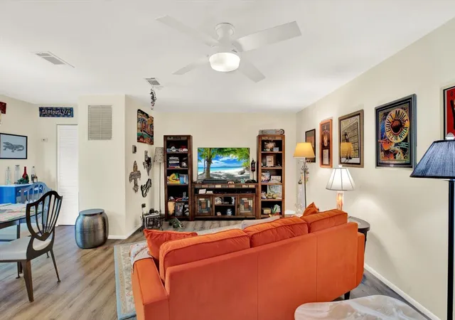 5th image of 5980 Terrace Park Dr N #309, Saint Petersburg, FL 33709 | MLS# TB8495609
