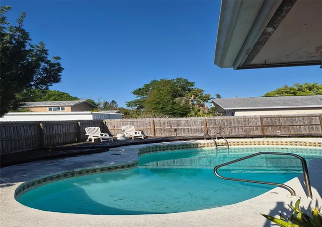 5th image of 11738 96Th Pl, Seminole, FL 33772 | MLS# TB8495631