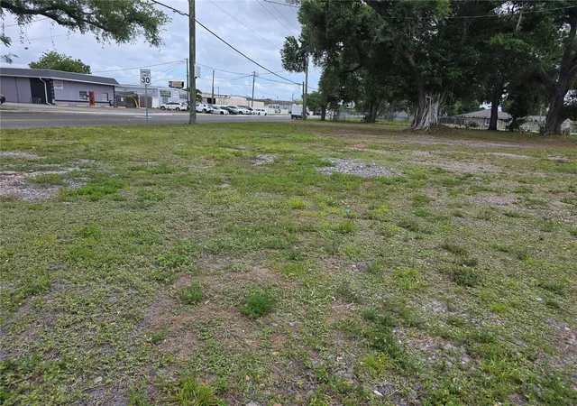 Photo 1 of Land for sale at 904 26th Avenue E, Bradenton, FL 34208 | MLS# A4689384 | Listing updated on 2026-05-27