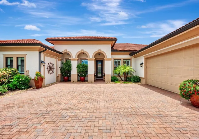 Photo 1 of Single family home for sale at 10965 Bullrush Dr, Venice, FL 34293 | MLS# D6146966 | Listing updated on 2026-10-22