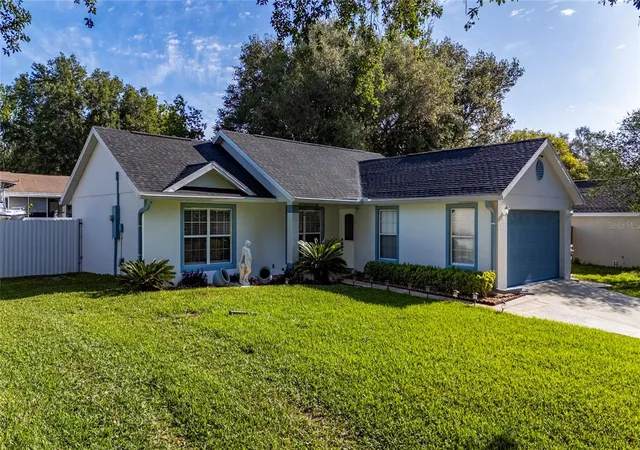Photo 2 of Single family home for sale at 10618 Reagans Run Dr, Clermont, FL 34711 | MLS# O6397632 | Listing updated on 2026-09-22