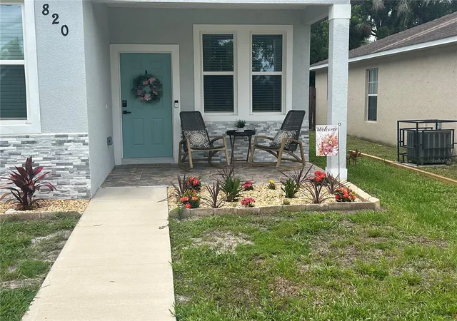 1st image of 820 W Pecan St, Sanford, FL 32771 | MLS# O6397634