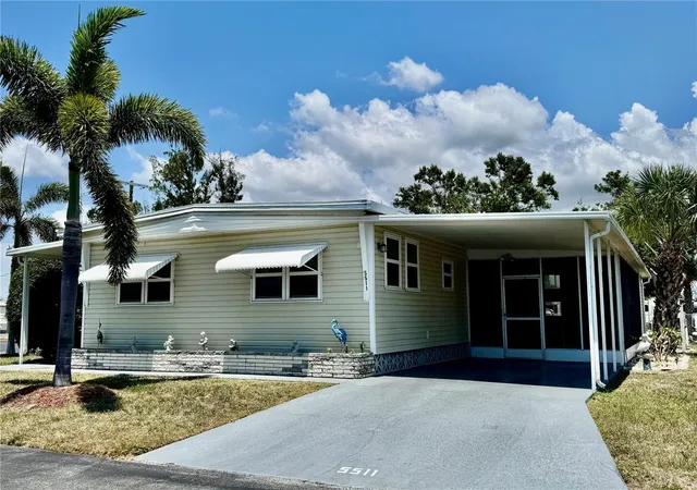 1st image of 5511 Denmark Dr, Bradenton, FL 34207 | MLS# A4689403