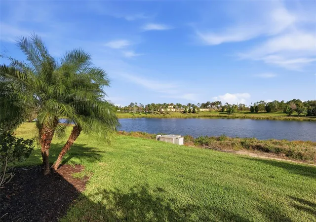 Photo 3 of House for sale at 11929 Tapestry Ln, Venice, FL 34293 | MLS# A4689407 | Listing updated on 2026-08-25