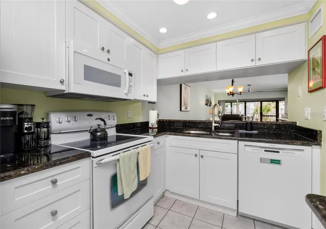 4th image of 1501 Beach Rd #210, Englewood, FL 34223 | MLS# D6146968