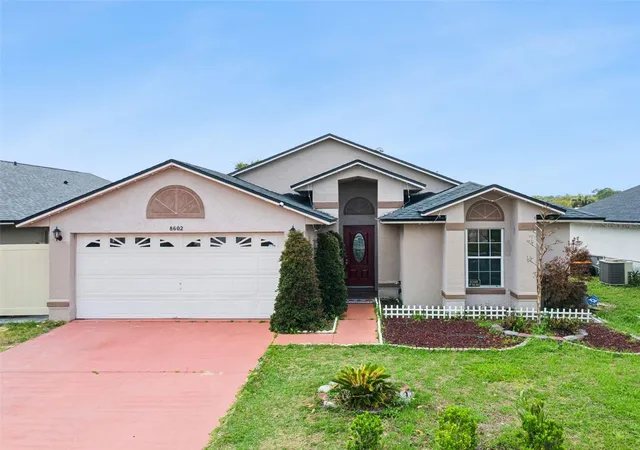Photo 1 of Single family home for sale at 8602 Wellington Loop, Kissimmee, FL 34747 | MLS# O6397655 | Listing updated on 2026-10-27