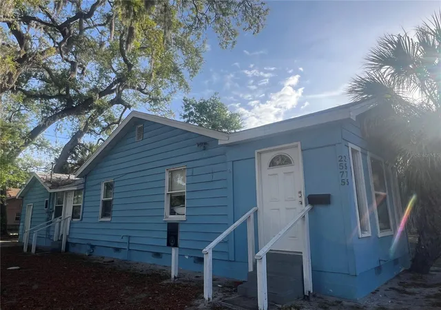 Homes for sale in St Petersburg, FL | 2575 18th Ave S, St Petersburg, FL 33712 | MLS# TB8495733