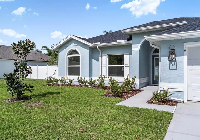 Photo 3 of Single family home for sale at 16 Evansville Ln, Palm Coast, FL 32164 | MLS# FC317597 | Listing updated on 2026-09-05