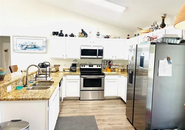 2nd image of 40551 E 5th Avenue, Umatilla, FL 32784 | MLS# G5110795