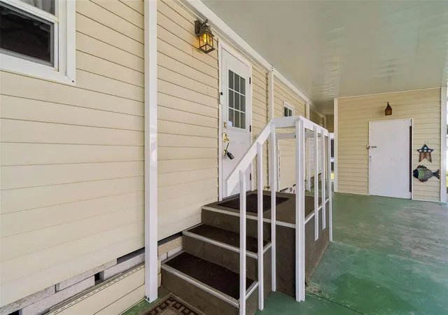 Homes for sale in Largo, FL | 12651 Seminole Blvd #15I, Largo, FL 33778 | MLS# TB8495754