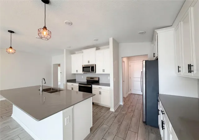 3rd image of 5108 Tanzanite Dr, Mount Dora, FL 32757 | MLS# O6397681