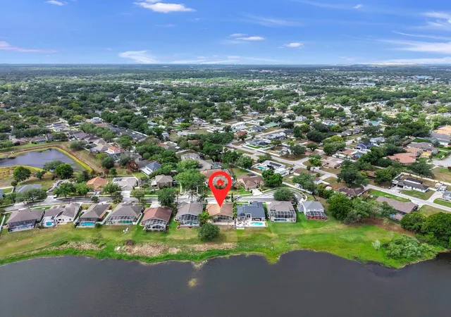 4th image of 220 Rosana Dr, Brandon, FL 33511 | MLS# TB8495767