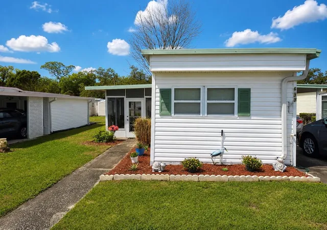 3rd image of 637 Misti Dr, Leesburg, FL 34788 | MLS# G5110798
