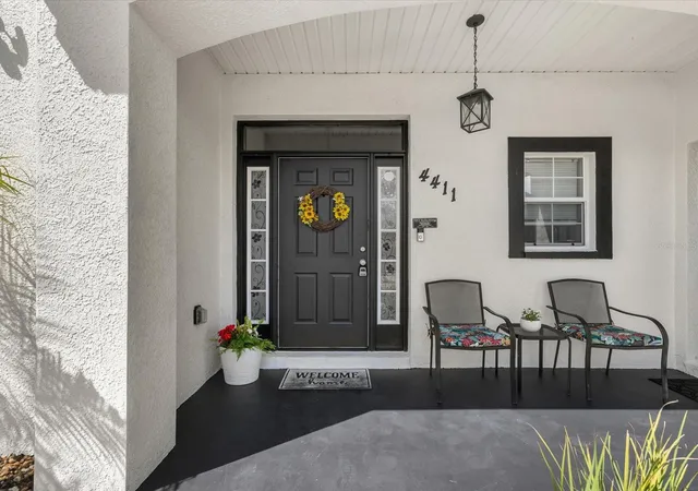 Homes for sale in Tampa, FL | 4411 W Oklahoma Ave, Tampa, FL 33616 | MLS# TB8495777