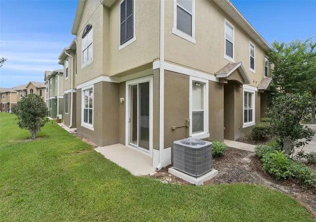 Photo 20 of Condo for sale at 15316 Oak Apple Ct #B, Winter Garden, FL 34787 | MLS# O6397688 | Listing updated on 2026-08-21