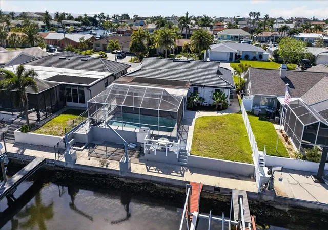 Homes for sale in New Port Richey, FL | 4980 Galleon Ct, New Port Richey, FL 34652 | MLS# W7884687