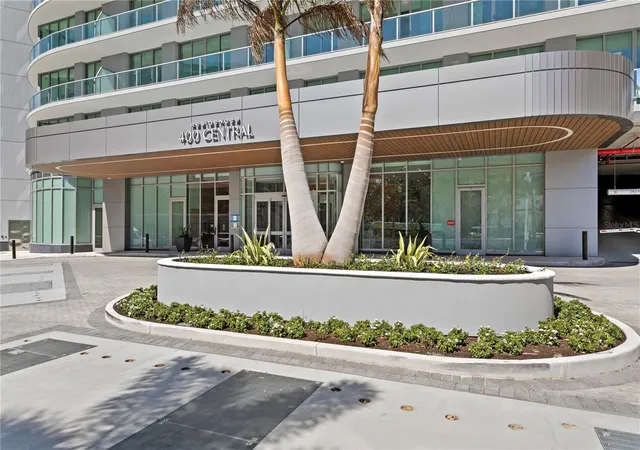 Photo 2 of Condo for sale at 400 Central Ave #3005, Saint Petersburg, FL 33701 | MLS# TB8495793 | Listing updated on 2026-09-04