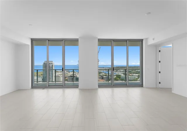 Photo 3 of Condo for sale at 400 Central Ave #3005, Saint Petersburg, FL 33701 | MLS# TB8495793 | Listing updated on 2026-09-04