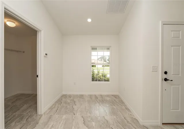 Photo 3 of Single family home for sale at 4423 Cremona Dr, Sebring, FL 33872 | MLS# R4911027 | Listing updated on 2026-09-24