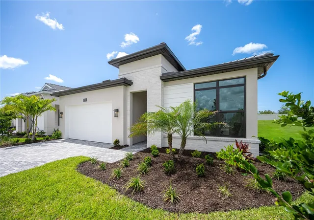 Photo 2 of Sale Pending at 12393 Falling Leaf Pl, Venice, FL 34293 | MLS# A4689441 | Listing updated on 2026-08-13