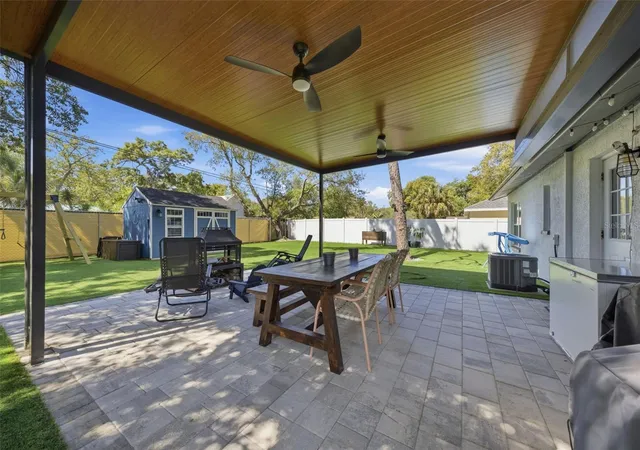 2nd image of 720 Locust St, Tarpon Springs, FL 34689 | MLS# TB8495829