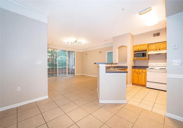image of 6663 Queens Borough Ave #208, Orlando, FL 32835 | MLS# O6397717