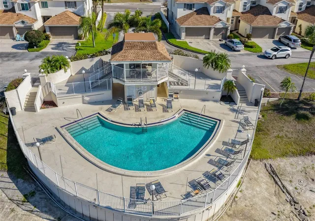 Photo 3 of Townhouse for sale at 6400 46th Avenue N #71, Kenneth City, FL 33709 | MLS# TB8495836 | Listing updated on 2026-09-11