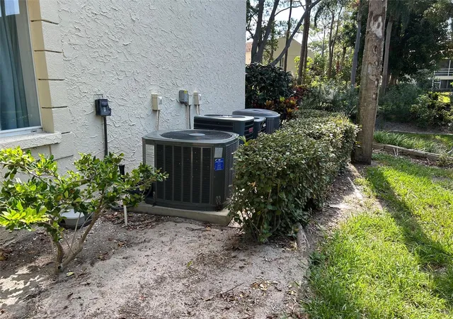 Homes for sale in Bradenton, FL | 6101 34th Street, Bradenton, FL 34210 | Houzeo