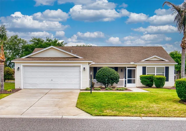 Homes for sale in The Villages, FL | 1521 Hollyberry Pl, The Villages, FL 32162 | MLS# G5110807