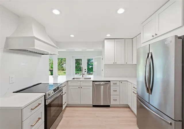 Homes for sale in Dunedin, FL | 2150 Sarazen Dr, Dunedin, FL 34698 | MLS# TB8495849