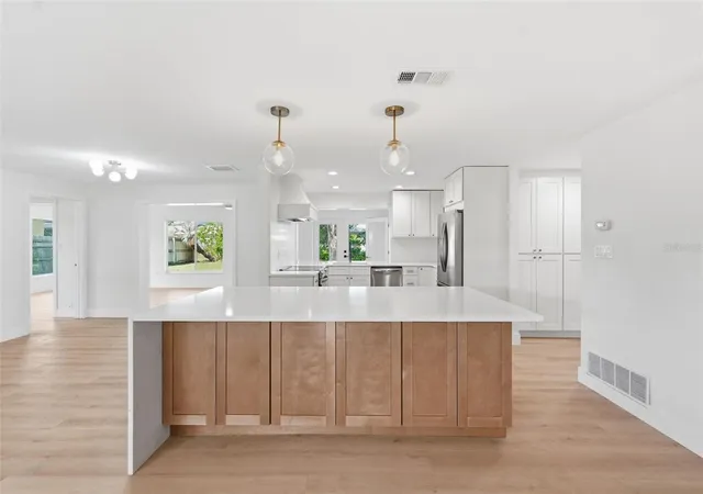 Homes for sale in Dunedin, FL | 2150 Sarazen Dr, Dunedin, FL 34698 | MLS# TB8495849